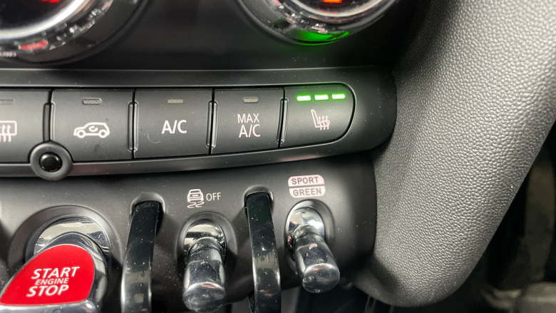 MINI Hatchback 1.5 Cooper Classic Premium 5dr Auto Petrol Hatchback